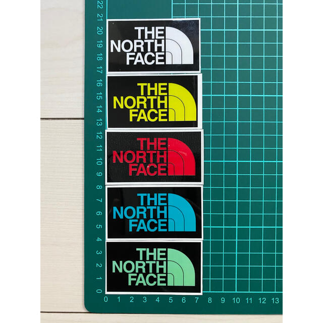 THE NORTH FACE(ザノースフェイス)のノースフェイス・5枚セット・5色　ラミネートUV加工済、耐光性もあります！ 自動車/バイクのバイク(ステッカー)の商品写真