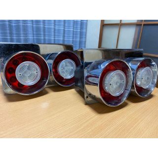 12V 24V 兼用トラック 3連 LED 丸型 ロケット テールランプ