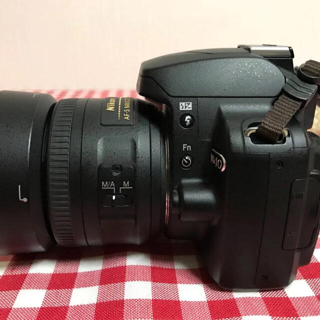 Nikon D40