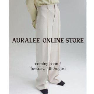 auralee オーラリー スラックス(カジュアルパンツ)