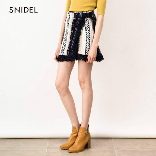 SNIDEL(スナイデル)のスナイデル  ニット　台形　ミニスカート レディースのスカート(ミニスカート)の商品写真