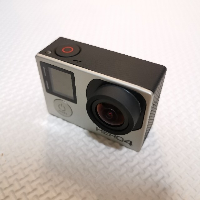 GoPro(ゴープロ)のGoPro HERO4 SILVER スマホ/家電/カメラのカメラ(コンパクトデジタルカメラ)の商品写真