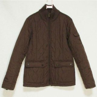 エーグル(AIGLE)のAIGLE★キルティングジャケット 背面サコッシュ 茶 S エーグル 軽量&防寒(ナイロンジャケット)