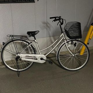 26インチ　ママチャリ　シルバー　美品　お買得！(自転車本体)