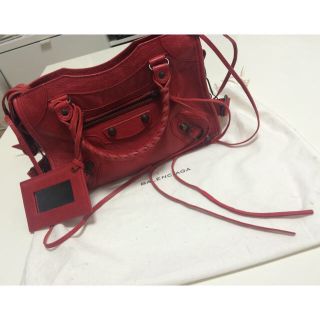 バレンシアガ(Balenciaga)のBALENCIAGA レッド(ショルダーバッグ)