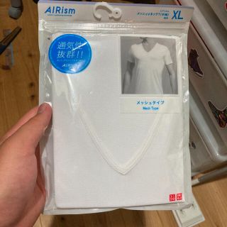 ユニクロ(UNIQLO)のAIRism メッシュVネックT(その他)