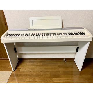 コルグ(KORG)のKORG SP-170S ホワイト 電子ピアノ(電子ピアノ)