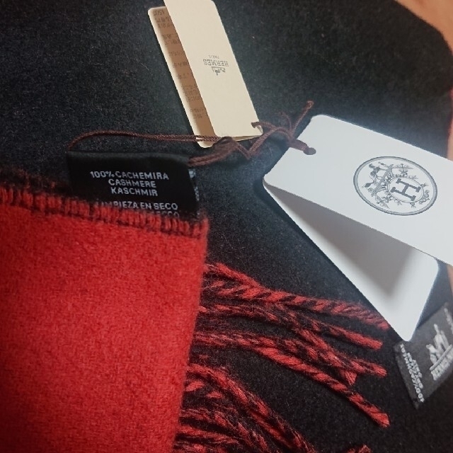 エルメス HERMES カシミア100% マフラー 新品未使用タグ付き エルメス HERMES カシミア100% マフラー 新品未使用タグ付き
