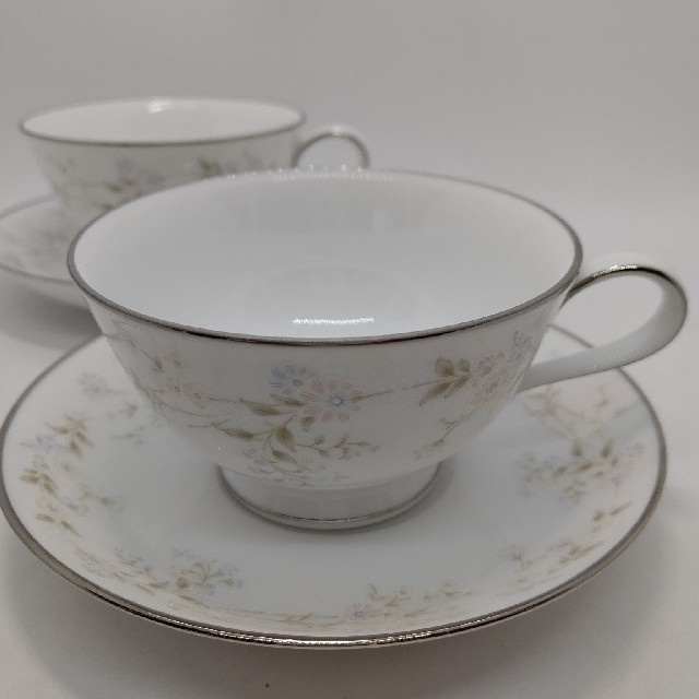 Noritake(ノリタケ)のNoritake Cen ten porary カップ&ソーサー2客セット インテリア/住まい/日用品のキッチン/食器(食器)の商品写真