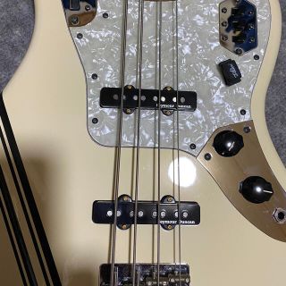 フェンダー(Fender)のフェンダージャパン　ジャガーベース(エレキベース)