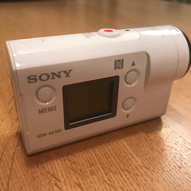 SONY(ソニー)の【美品】SONY アクションカム　HDR-AS300   ＋　MCプロテクター スマホ/家電/カメラのカメラ(コンパクトデジタルカメラ)の商品写真