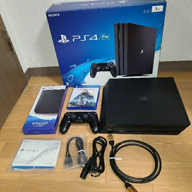 SONY PlayStation4 Pro 本体  CUH-7000BB01