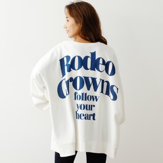 ロデオクラウンズワイドボウル(RODEO CROWNS WIDE BOWL)の最新ホワイト(トレーナー/スウェット)