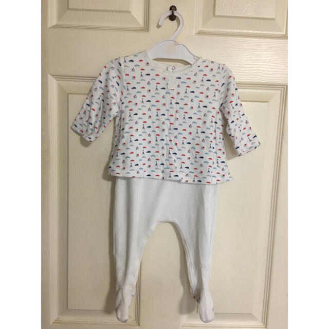 PETIT BATEAU(プチバトー)のプチバトー　足つきロンパース　秋冬向け6m/67cm キッズ/ベビー/マタニティのベビー服(~85cm)(ロンパース)の商品写真