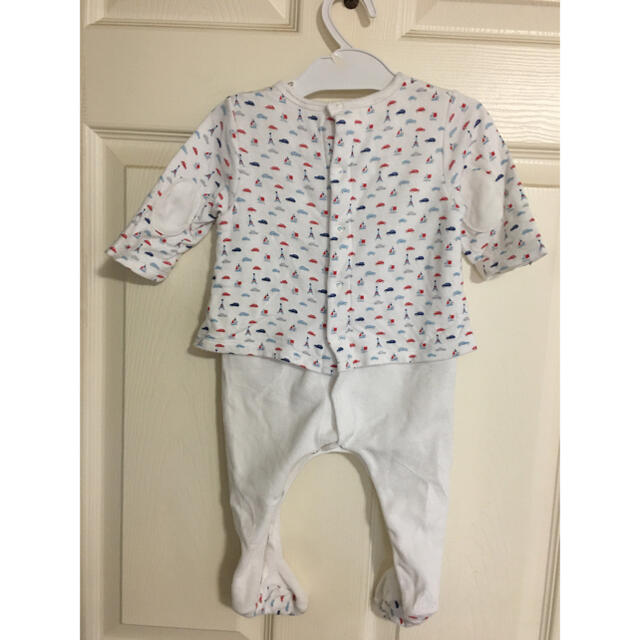 PETIT BATEAU(プチバトー)のプチバトー　足つきロンパース　秋冬向け6m/67cm キッズ/ベビー/マタニティのベビー服(~85cm)(ロンパース)の商品写真