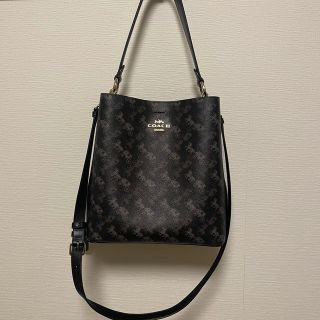 コーチ(COACH)のcoach バケツバッグ　馬車デザイン(ショルダーバッグ)