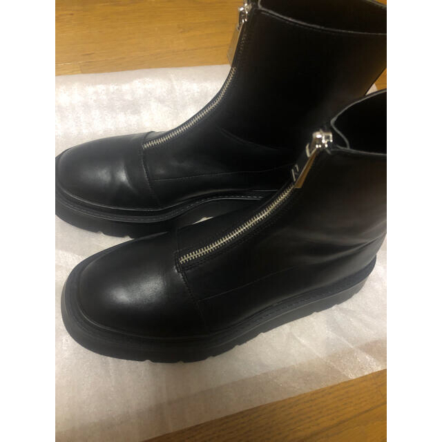 zara 2020AW ジッパー付きフラットアンクルブーツ　25.3センチ　39