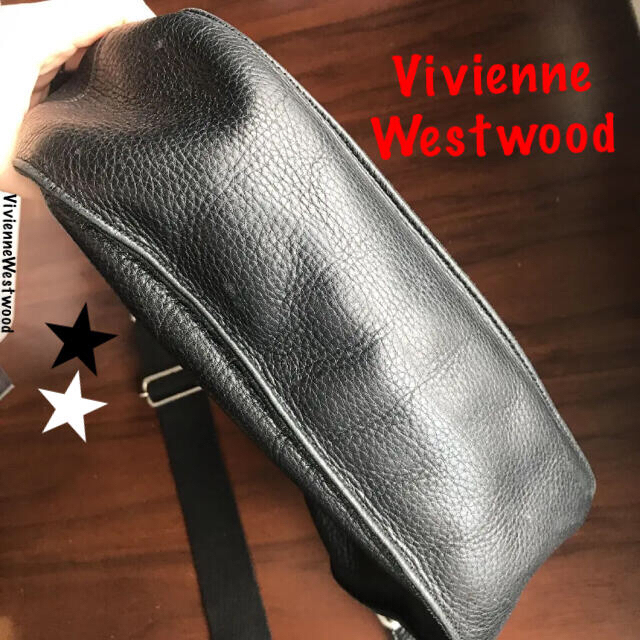 Vivienne Westwood(ヴィヴィアンウエストウッド)の【正規品】ヴィヴィアンウエストウッド  黒　ショルダー　高級レザー レディースのバッグ(ショルダーバッグ)の商品写真