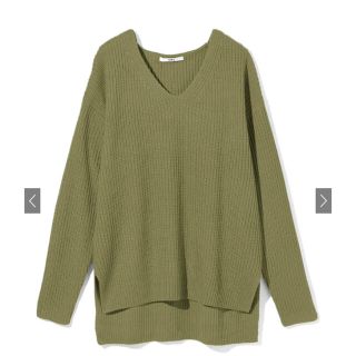 グレイル(GRL)のGRL  Vネックサイドスリットニットトップス  新品未使用品(ニット/セーター)