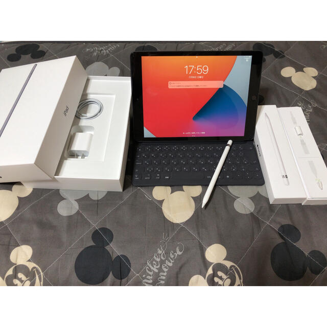 iPad8Wi-Fi32gb smartkeyboard Applepencil