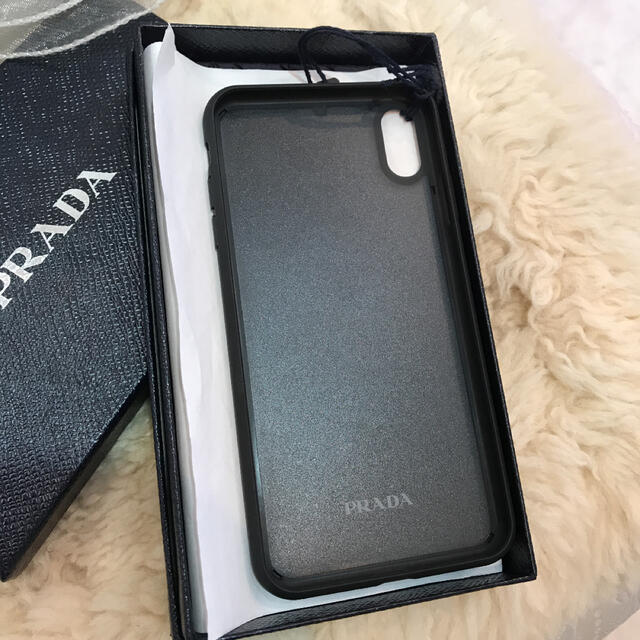 PRADA(プラダ)の☆新品☆PRADA iPhone XS Max 対応　スマホカバー　ハート柄 スマホ/家電/カメラのスマホアクセサリー(iPhoneケース)の商品写真