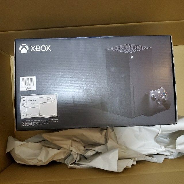 Xbox(エックスボックス)の【新品、未開封】Xbox Series X​ エンタメ/ホビーのゲームソフト/ゲーム機本体(家庭用ゲーム機本体)の商品写真