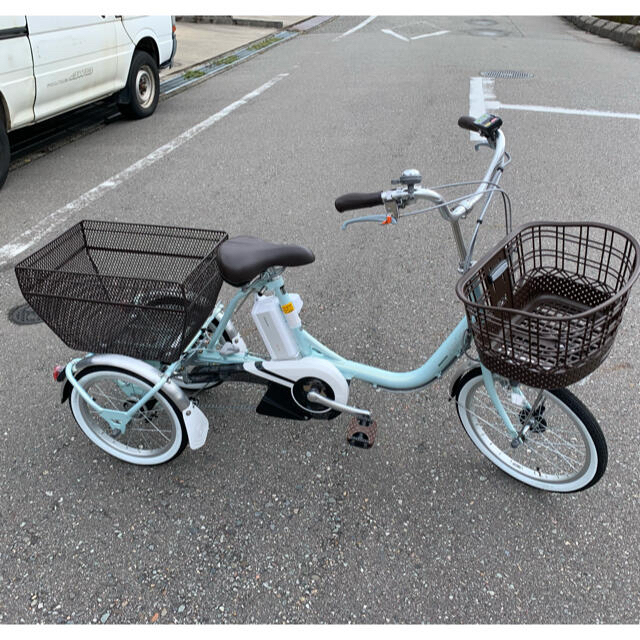 自転車ブリヂストン　電動アシスト付　三輪車