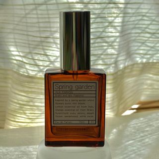 オゥパラディ(AUX PARADIS)のオーパラディ　スプリングガーデン　15ml(香水(女性用))