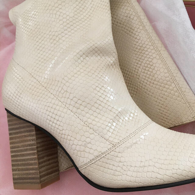 安価 【新品未使用】 squareヒールロングブーツ searoomlynn ブーツ