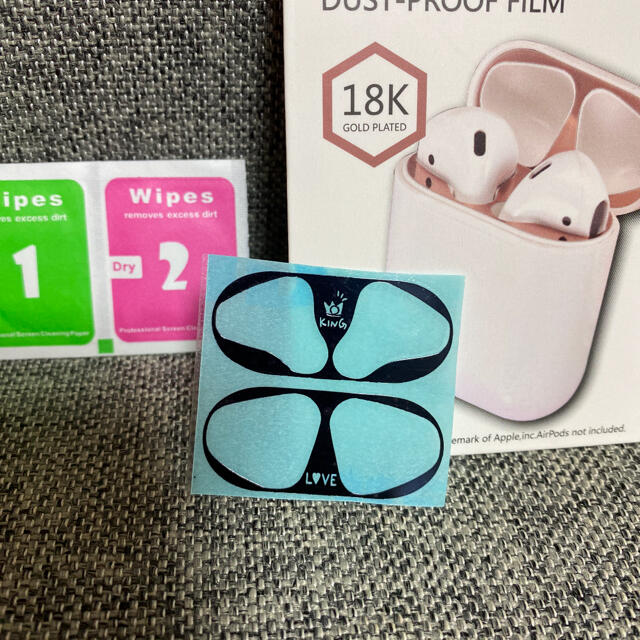 Apple(アップル)の新品　AirPods ダストガード ブラック　クリーンシート付 スマホ/家電/カメラのオーディオ機器(ヘッドフォン/イヤフォン)の商品写真