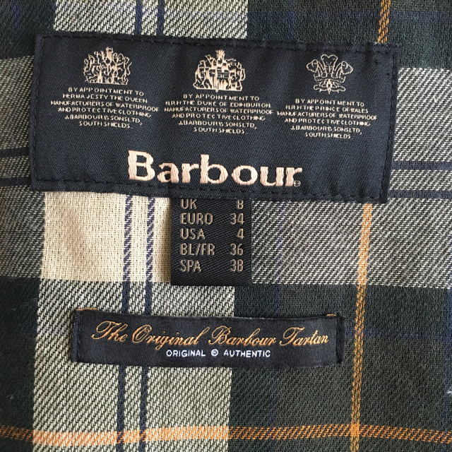 Barbour(バーブァー)のBarbour (オイルドジャケット) レディースのジャケット/アウター(ブルゾン)の商品写真