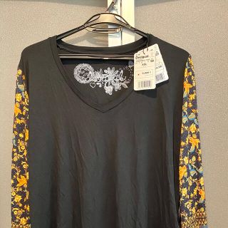 デシグアル(DESIGUAL)のデシグアル  トップス　新品サイズ 2XL(カットソー(長袖/七分))