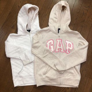 ギャップキッズ(GAP Kids)のGAP パーカー　150cm 2枚(ジャケット/上着)