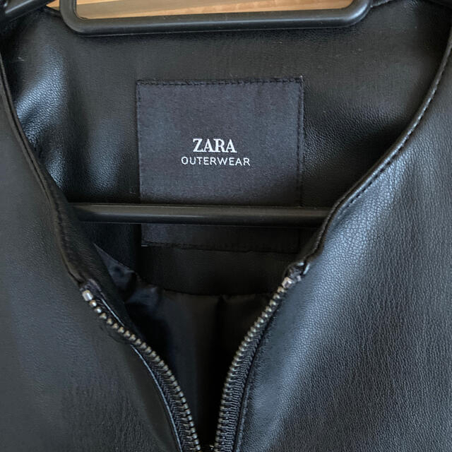 ZARA(ザラ)の専用です  ZARA  ノーカラージャケット レディースのジャケット/アウター(ノーカラージャケット)の商品写真