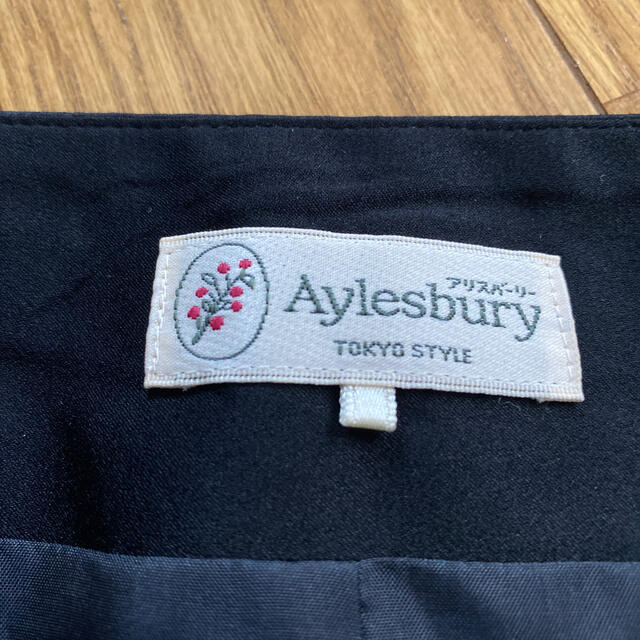 Aylesbury(アリスバーリー)のボックススカート黒週末お値下げ レディースのスカート(ひざ丈スカート)の商品写真