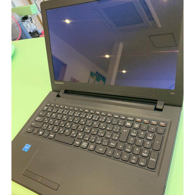 Lenovo(レノボ)のLenovo ideapad 300-15IBR 1TBモデル　価格コム限定 スマホ/家電/カメラのPC/タブレット(ノートPC)の商品写真