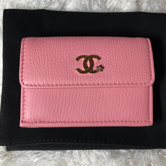 超希少！未使用☆シャネル　CHANEL  三つ折財布　ピンク　クローバー