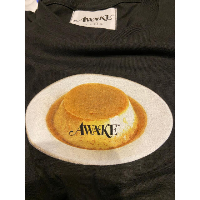 AWAKE(アウェイク)のAWAKE Flan Logo Tee 新品　L メンズのトップス(Tシャツ/カットソー(半袖/袖なし))の商品写真