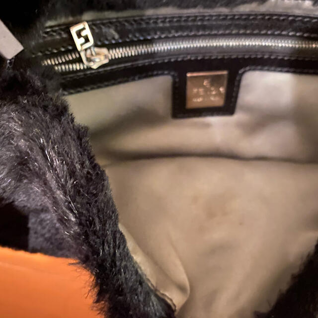 FENDI(フェンディ)のフェンディ　ラビットファー　ショルダーバッグ レディースのバッグ(ショルダーバッグ)の商品写真