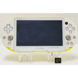 ソニー(SONY)のPlayStation®Vita  ライムグリーン/ホワイト PCH-2000(携帯用ゲーム機本体)