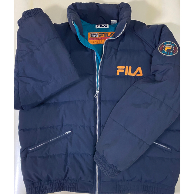 FILA(フィラ)のFILA ダウンジャケット　刺繍ロゴ　1990年代ヴィンテージ品 メンズのジャケット/アウター(ダウンジャケット)の商品写真