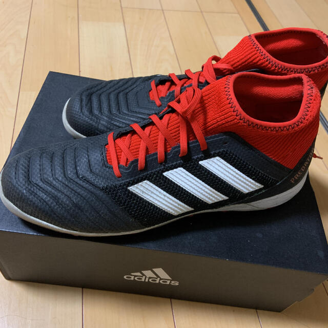 adidas(アディダス)のアディダス　フットサルシューズ(28.5cm) スポーツ/アウトドアのサッカー/フットサル(シューズ)の商品写真