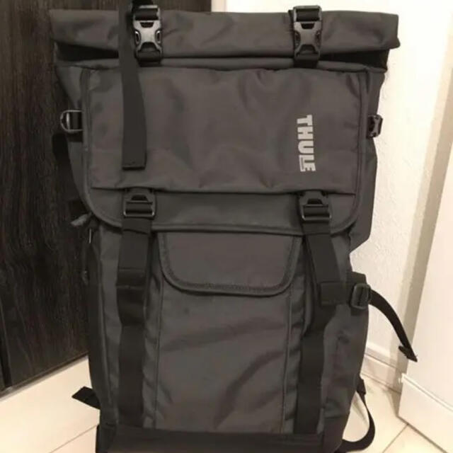 THULE(スーリー)のThule Covert DSLR Rolltop Backpack スマホ/家電/カメラのカメラ(ケース/バッグ)の商品写真