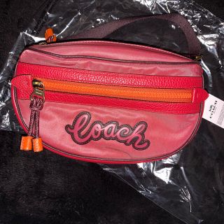 コーチ(COACH)の値下げ！コーチ　新品　(ボディバッグ/ウエストポーチ)