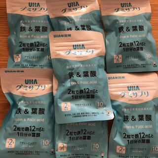 ユーハミカクトウ(UHA味覚糖)の専用　グミサプリ　葉酸　鉄分(ビタミン)