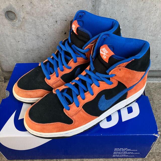 NIKE(ナイキ)の【28.5cm】NIKE SB DUNK HIGH PREMIUM Knicks メンズの靴/シューズ(スニーカー)の商品写真