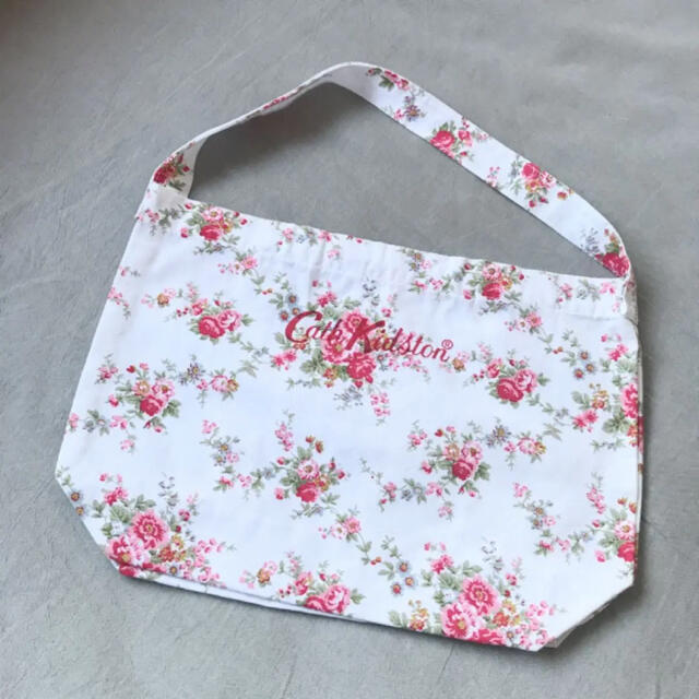 Cath Kidston(キャスキッドソン)のCathKidston ショルダーバッグ メンズのバッグ(ショルダーバッグ)の商品写真