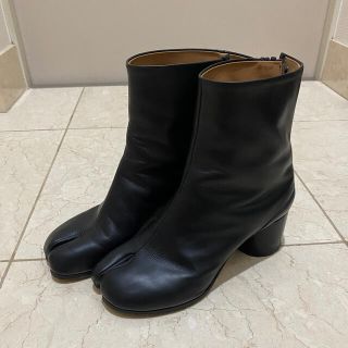 マルタンマルジェラ(Maison Martin Margiela)の【15日までお取り置き商品】マルジェラ  tabiブーツ　37.5 ヒール6cm(ブーツ)