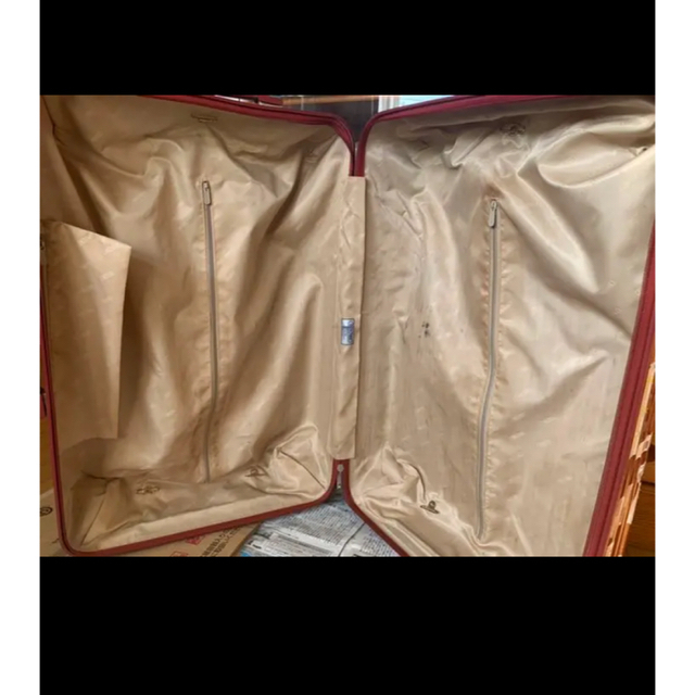 RIMOWA(リモワ)のリモワ　サルサデラックス　レッド　赤　四輪　82L マルチホイール レディースのバッグ(スーツケース/キャリーバッグ)の商品写真