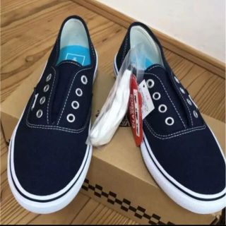 ヴァンズ(VANS)の新品 バンズ オーセンティック 25(スニーカー)